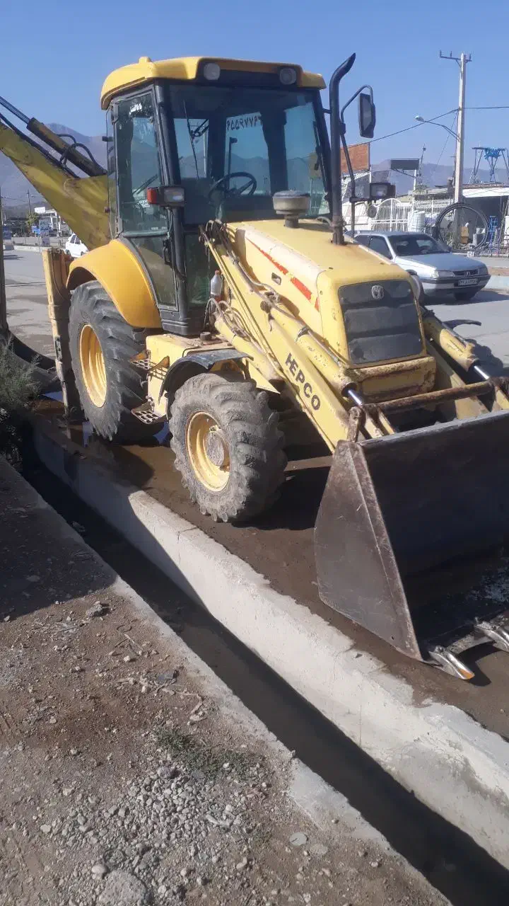 بیل بکهو نیو هلند سالم|خودرو سنگین|لردگان, |دیوار