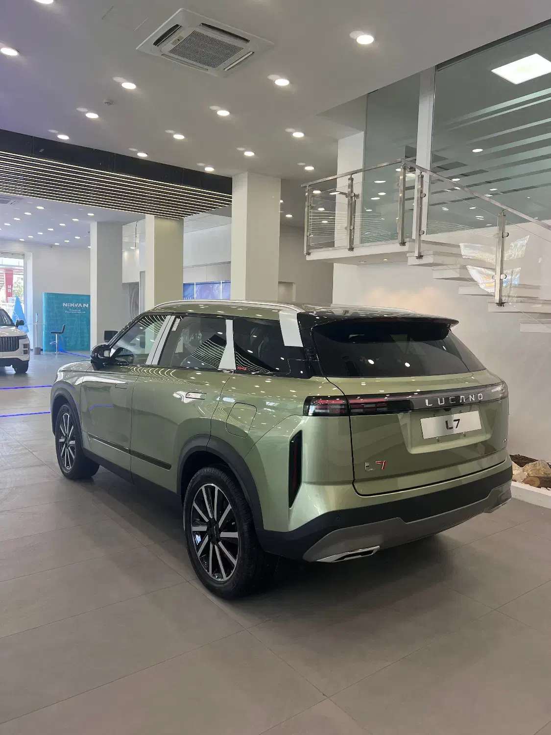 ثبت نام لوکانو L7|خودرو سواری و وانت|شیراز, کاراندیش|دیوار