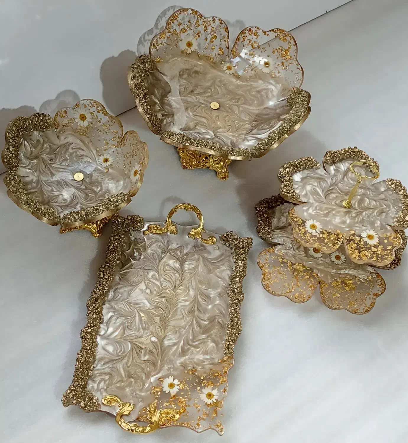 سرویس پذیرایی ۴تکیه کاربردی رزینی|ظروف سرو و پذیرایی|تبریز, |دیوار