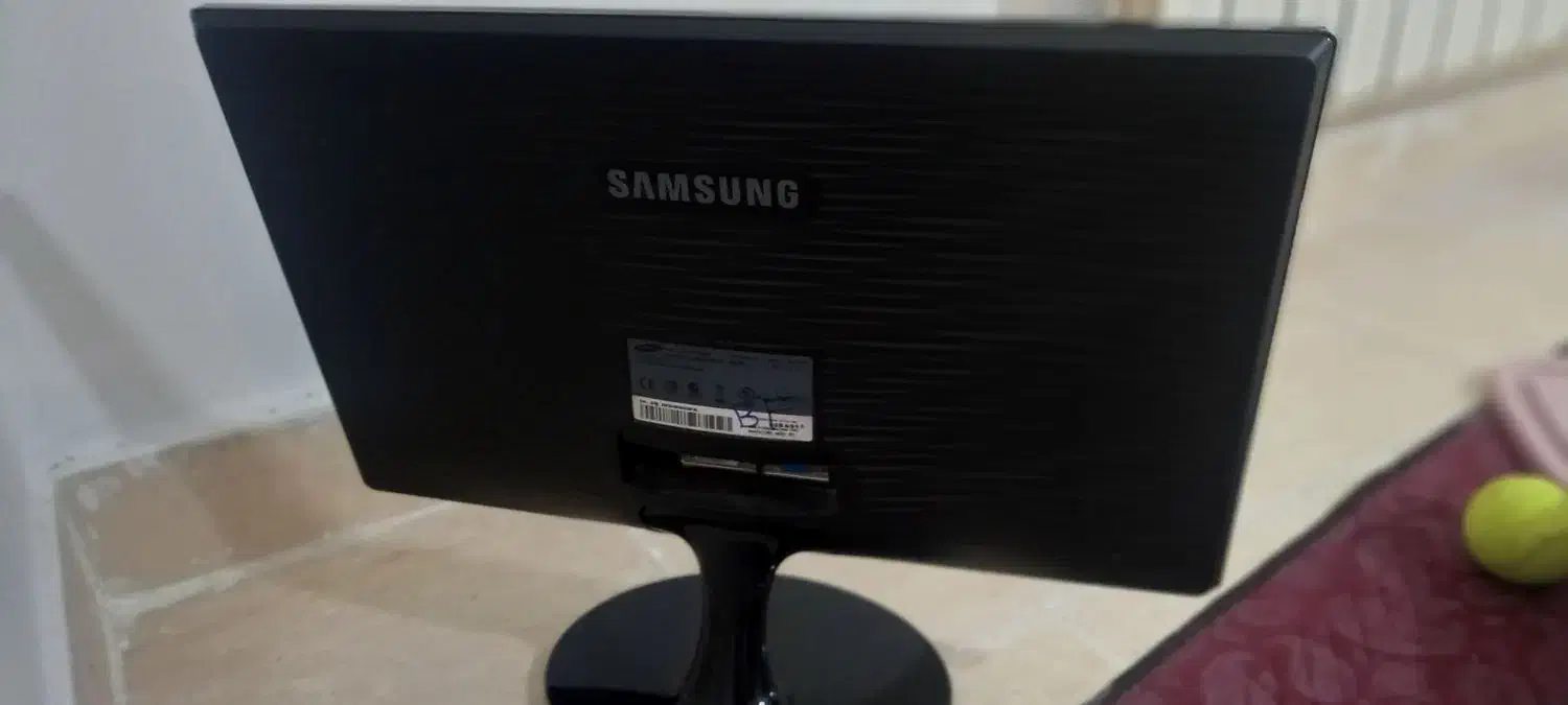 مانیتور سامسونگ|قطعات و لوازم جانبی رایانه|رباط‌کریم, مسکن مهر آبشناسان|دیوار