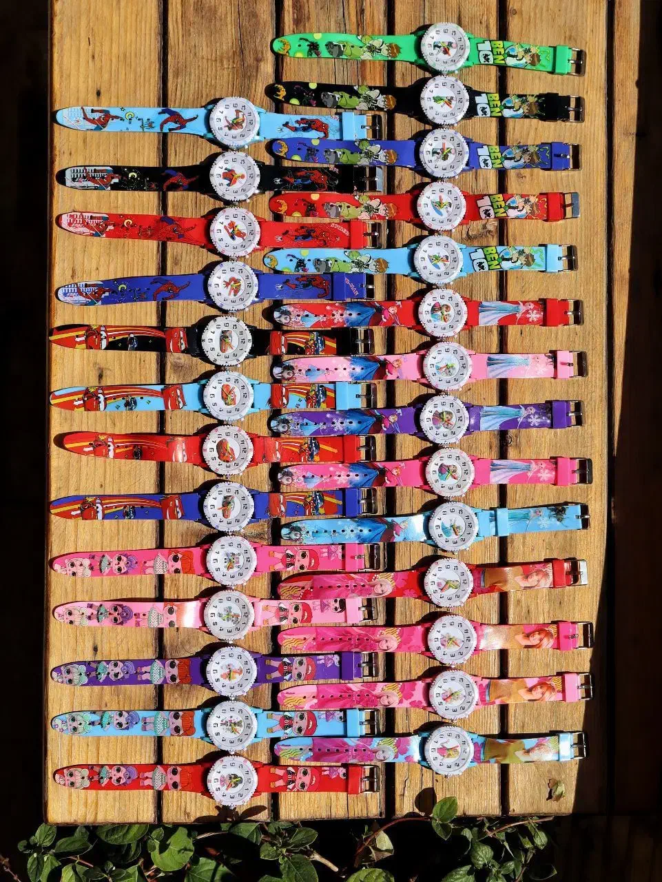 ساعت بچه گانه خط کشی باربی چراغ دار|ساعت|اصفهان, قلعه طبره|دیوار