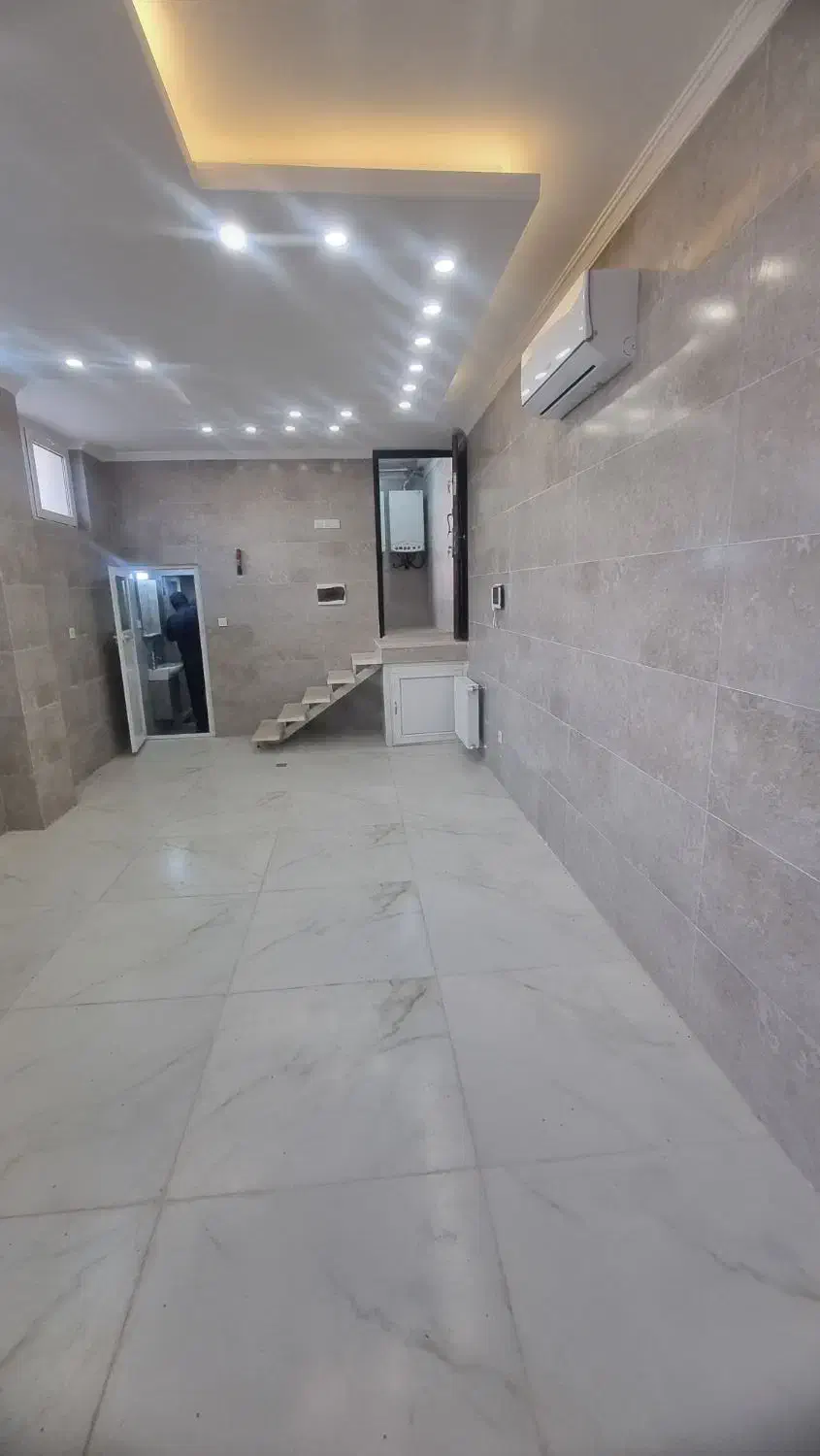 فروش سه طبقه تجاری اداری شیک بلوارجوان|فروش دفتر کار، اتاق اداری، مطب|یزد, |دیوار