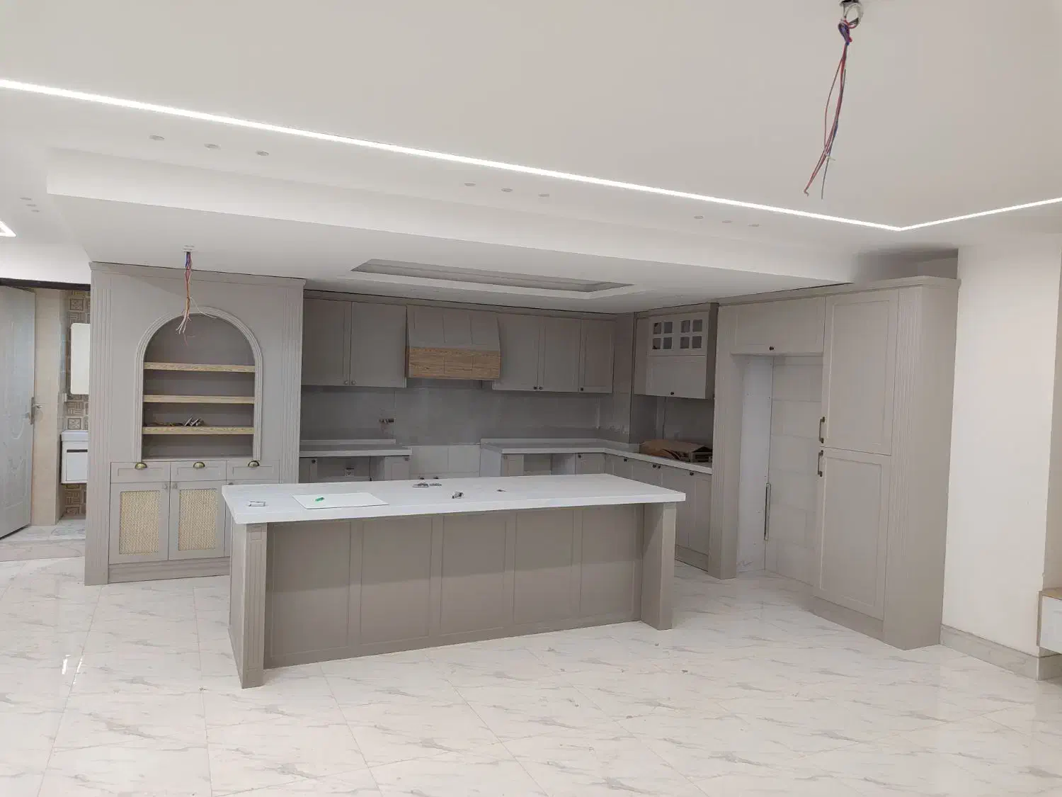 نصب کابینت پیش ساخته و سفارشی|خدمات پیشه و مهارت|شیراز, شاه قلی بیگی|دیوار