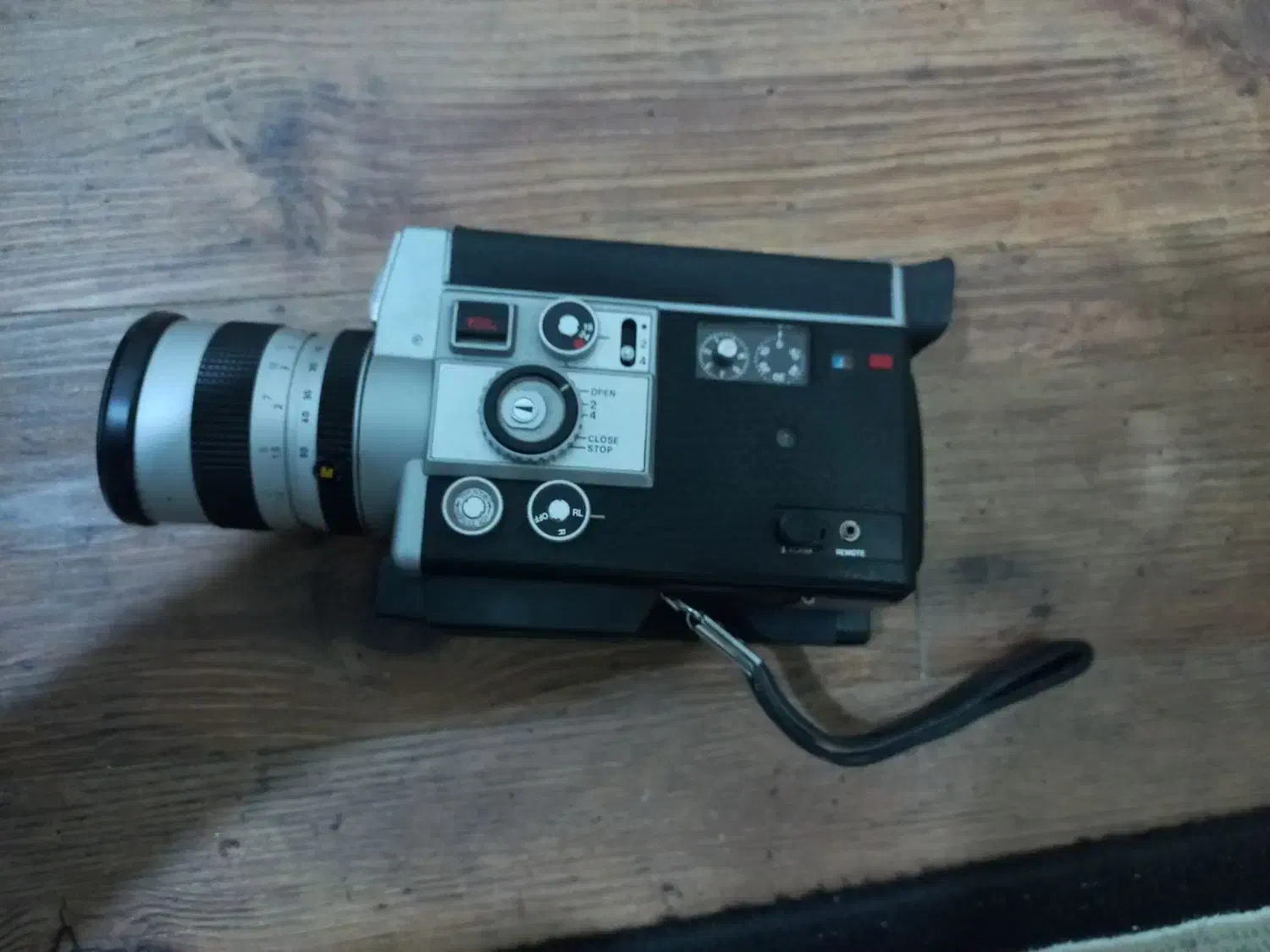 دوربین فیلم برداری کنون دهه ی۵۰کلکسیونی|دوربین عکاسی و فیلم‌برداری|کرمانشاه, |دیوار