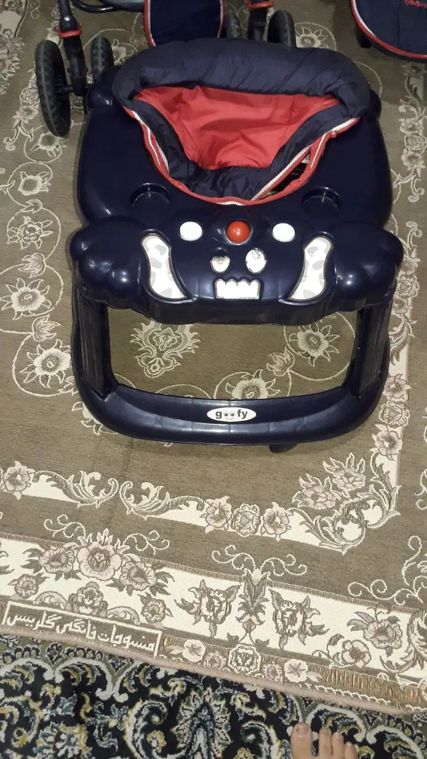 لوازم سیسمونی نوزاد|کالسکه و لوازم جانبی|بروجرد, |دیوار