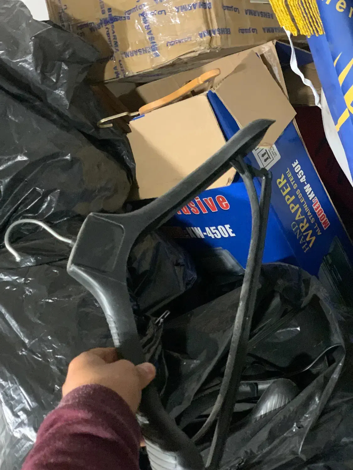 چوبکار طرح چوب|بندرخت و رخت‌آویز|بندر انزلی, ساحل قو|دیوار