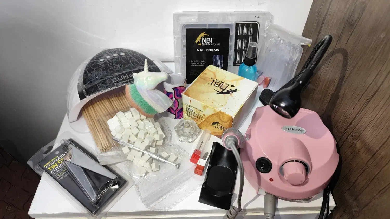 لوازم کاشت ناخن|آرایشگاه و سالن‌های زیبایی|مشهد, کوی المهدی|دیوار