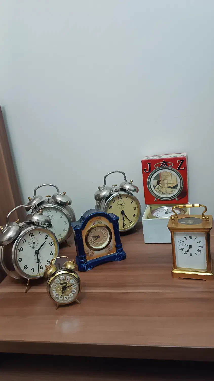 ساعت های کلکسیونی قدیمی|کلکسیون اشیاء عتیقه|تهران, چوب تراش|دیوار