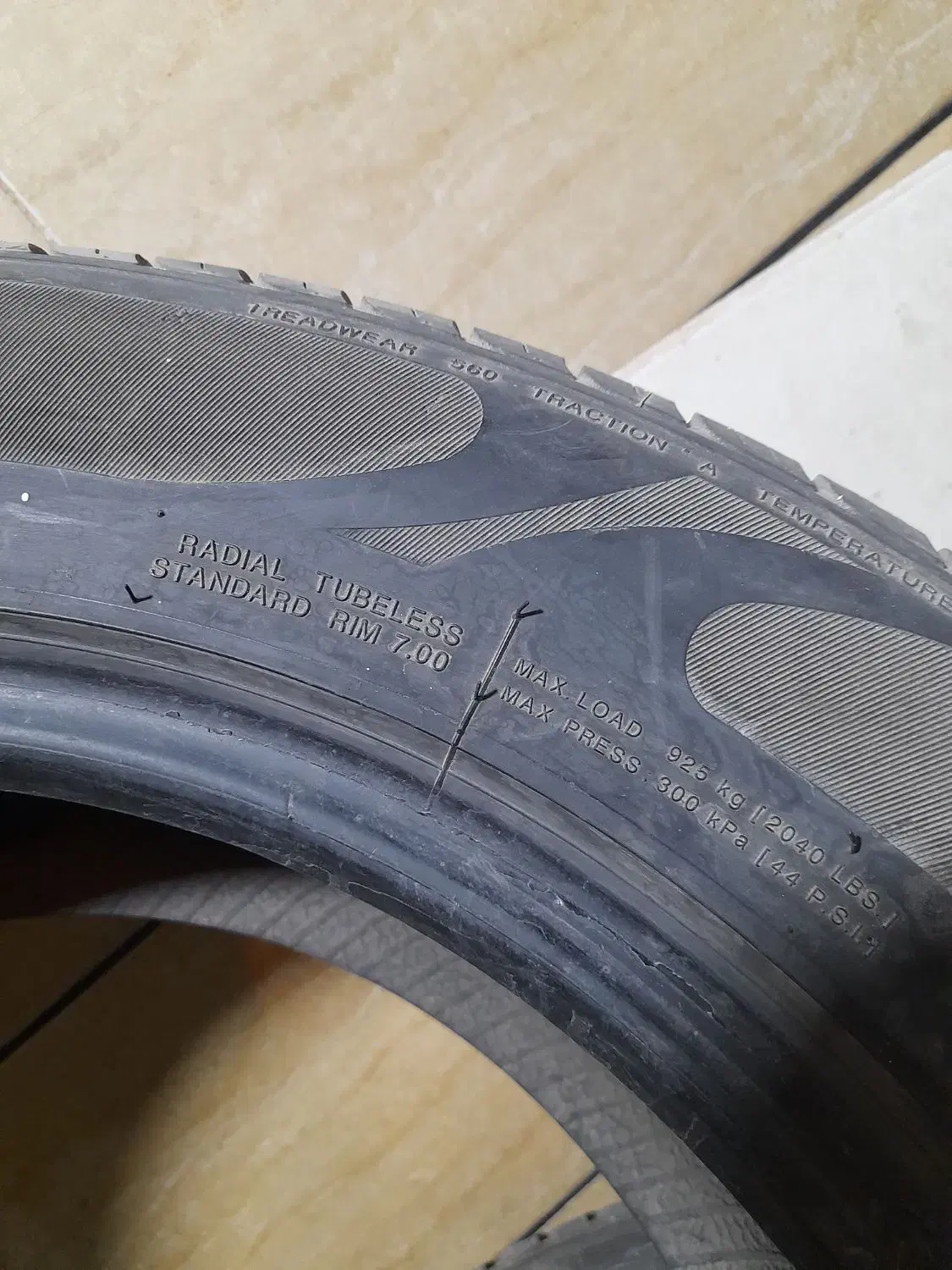 لاستیک ماشین شاسی بلد|قطعات یدکی و لوازم جانبی|اهواز, شریعتی جنوبی|دیوار