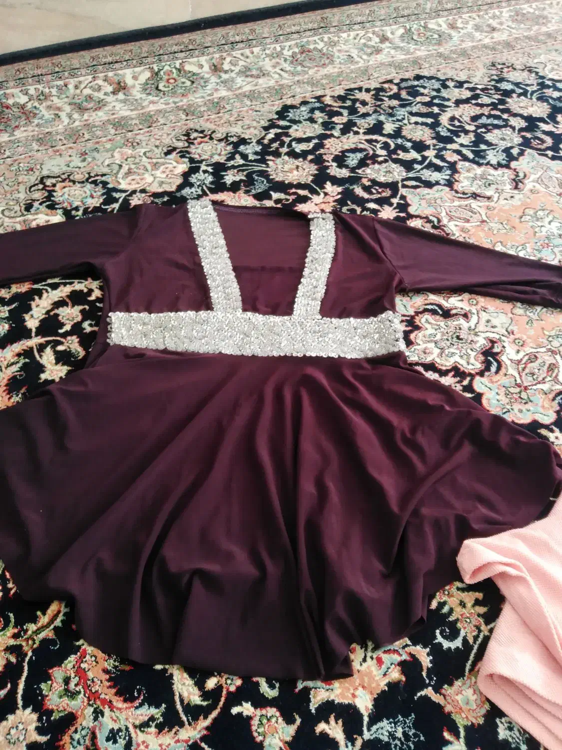 لباس مجلسی|لباس|زند, |دیوار