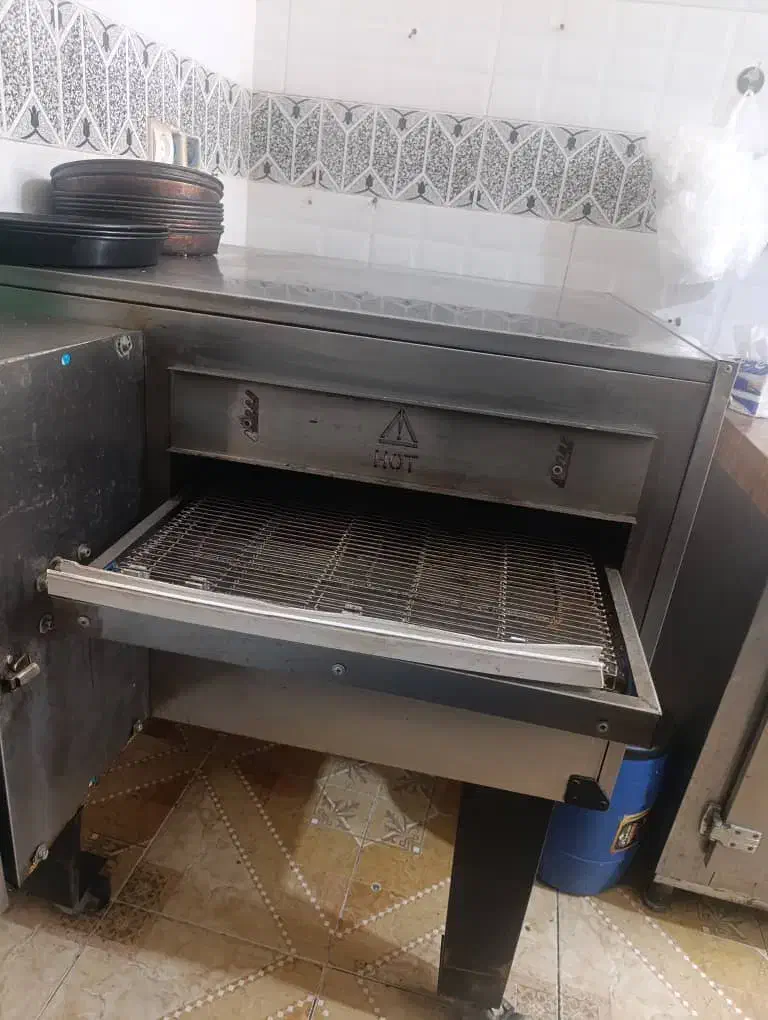 فروش گاز پنج کاره و فر پیتزا پر ریلی|کافیشاپ و رستوران|شیراز, هفت تنان|دیوار