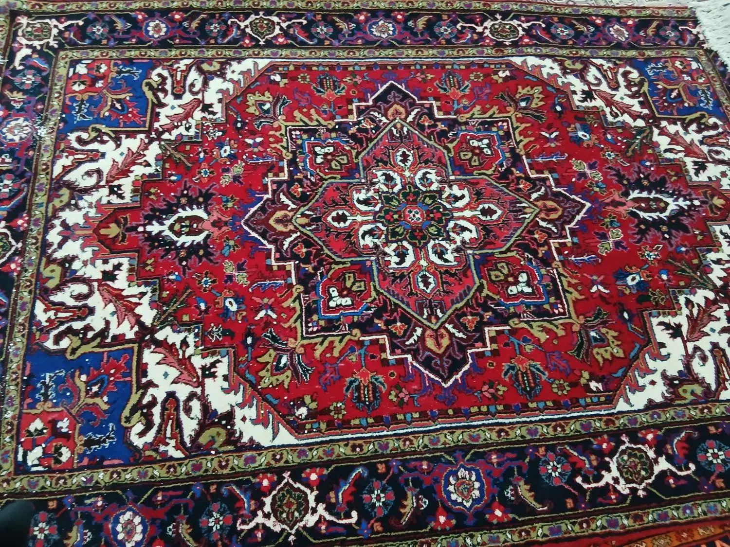 درحد نو یک ما استفاده شده|فرش|اهر, |دیوار