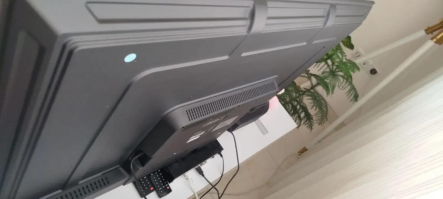 تلزیون ال ای دی|تلویزیون و پروژکتور|سقز, |دیوار