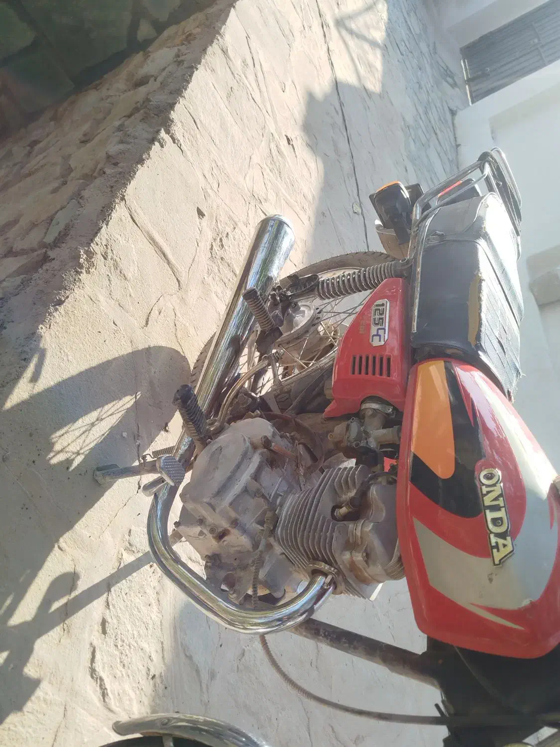 موتور هندا 125|موتورسیکلت|هشتگرد, کوشک زر|دیوار