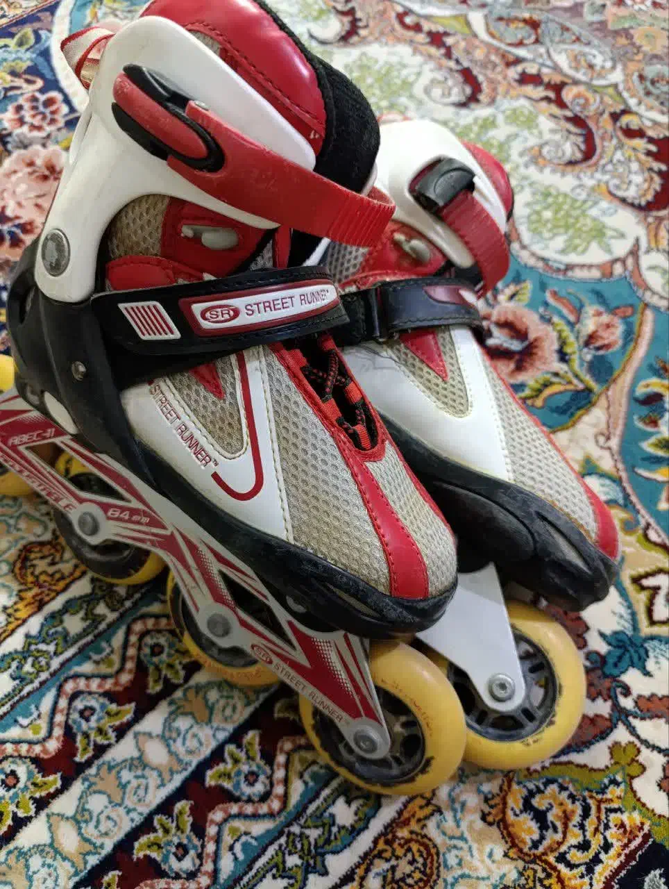 اسکیت|دوچرخه، اسکیت، اسکوتر|برخوار, |دیوار