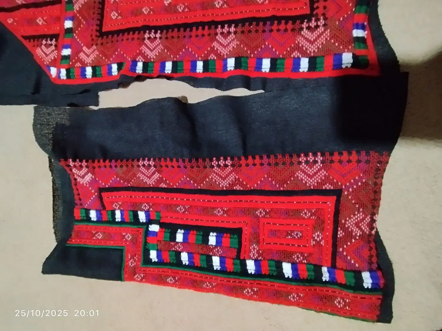 زی آستین|لباس|زابل, |دیوار