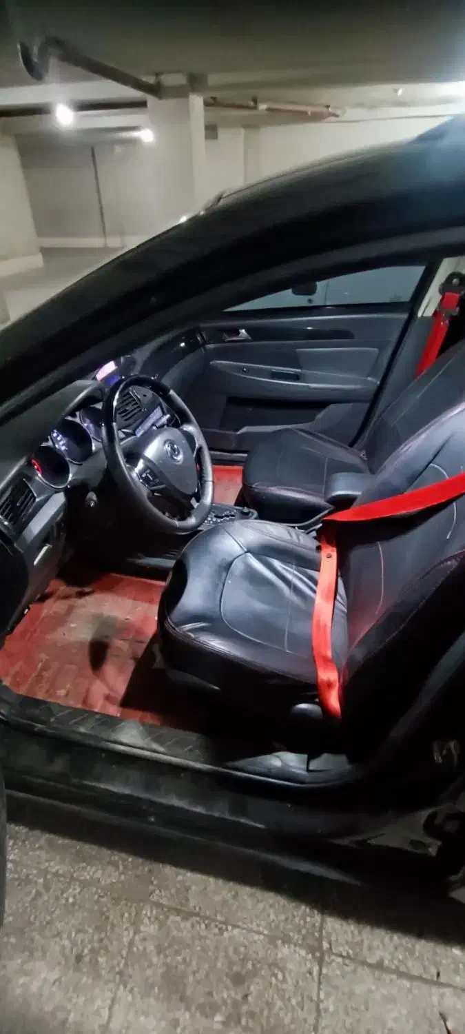 30Hکراس دانگ فنگ|خودرو سواری و وانت|یزد, |دیوار