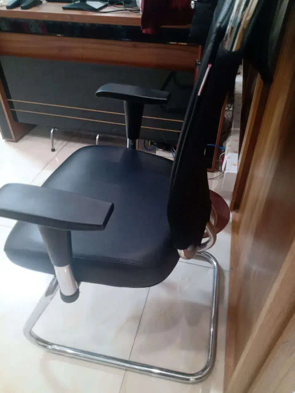 فروش تعدادی صندلی کارمندی(در حد نو)|مبلمان اداری|تهران, پونک|دیوار