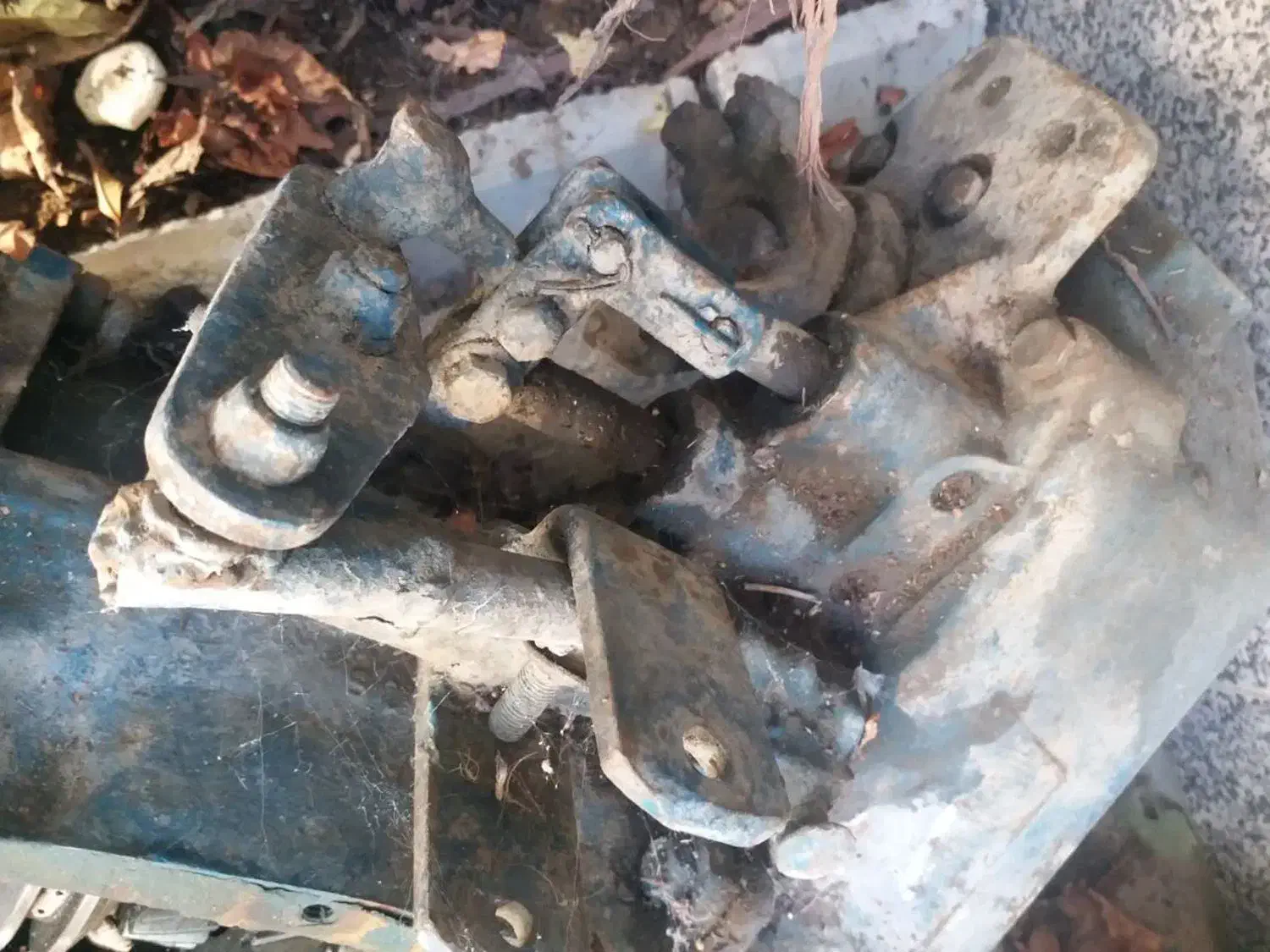 فروش موتور و گیربکس ودیفرانسیل ۶سیلندر|قطعات یدکی و لوازم جانبی|استهبان, |دیوار