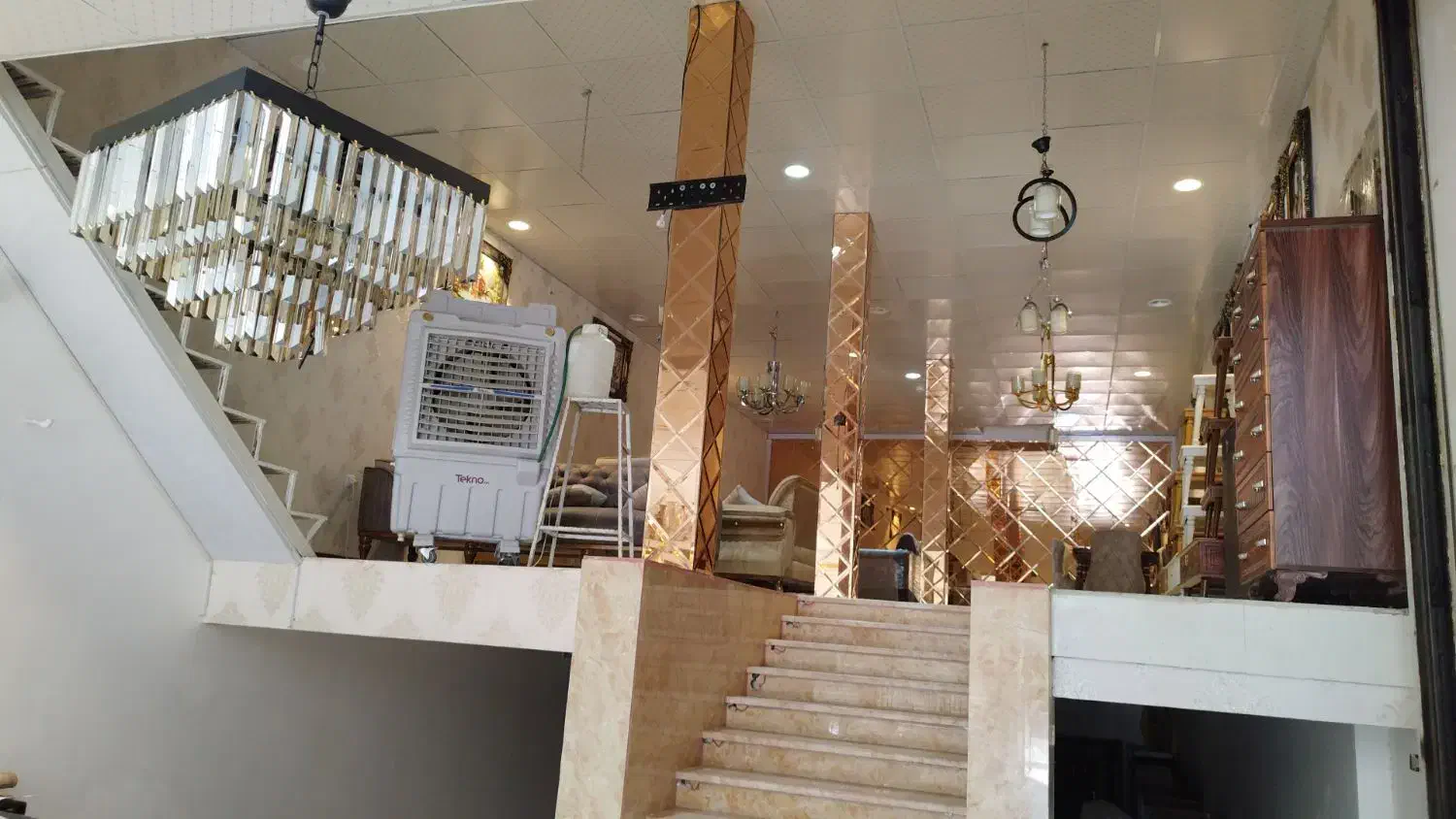 چهار نفر فروشنده جهت فروشگاه لوازم خانگی|استخدام بازاریابی و فروش|قم, علی آباد سعدگان|دیوار