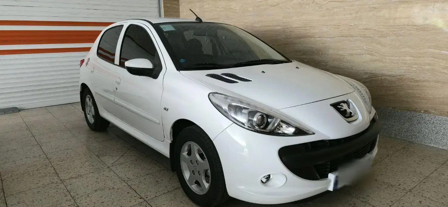 207 اتومات ۹۸|خودرو سواری و وانت|شیراز, فرگاز|دیوار