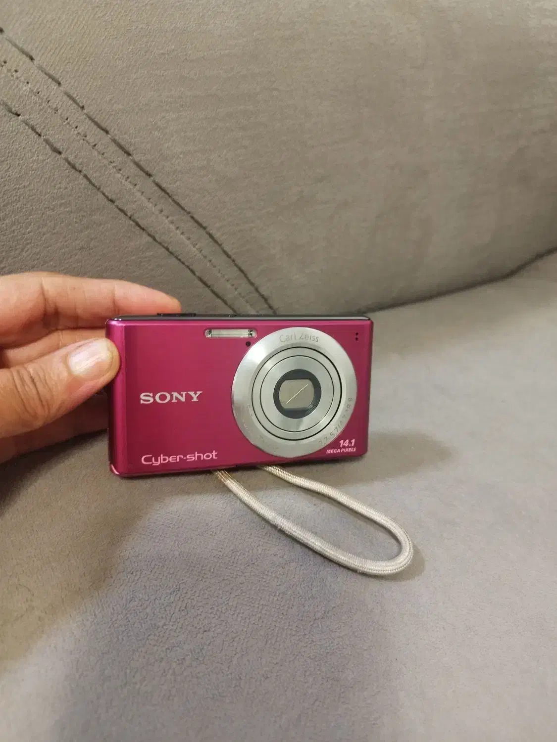 دوربین عکاسی و فیلم برداری ۱۴/۱ مگاپیکسل|دوربین عکاسی و فیلمبرداری|لاهیجان, لیل|دیوار