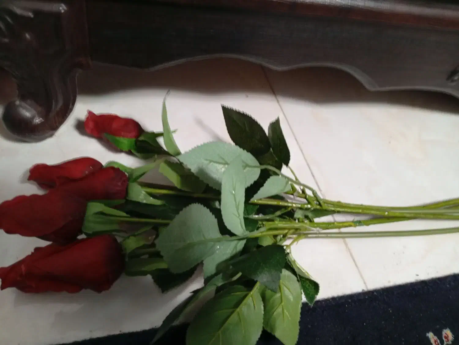 گل و گلدان|گل مصنوعی|رشت, رودبارتان|دیوار