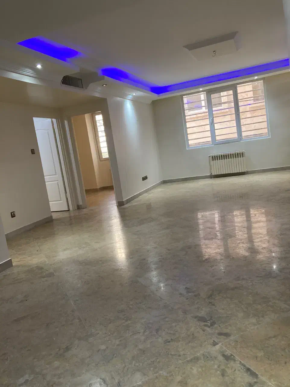 ۱۱۵ متر ۳ خواب فول امکانات رهن کامل دسترسی عالی