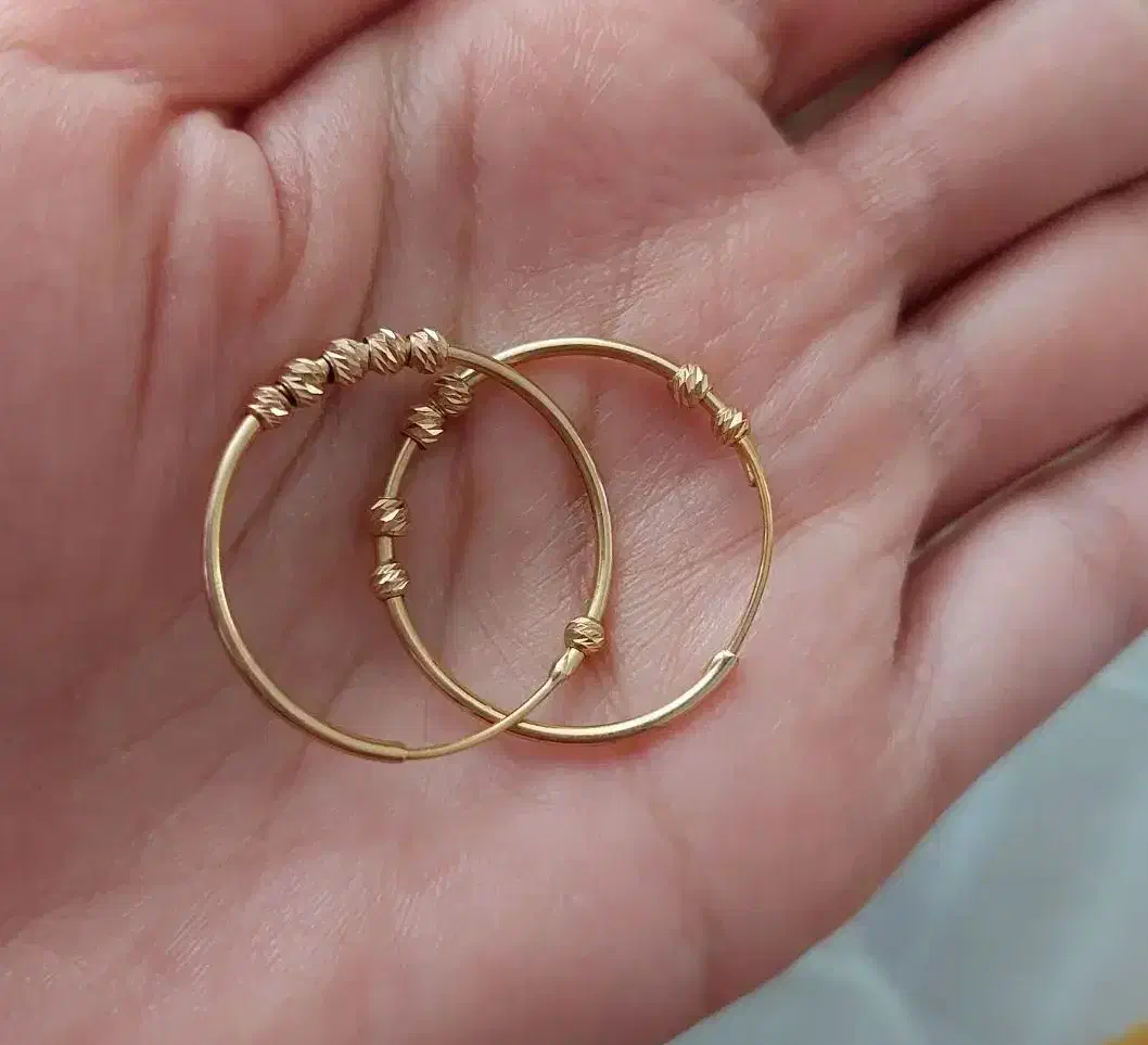 مقداری طلا|جواهرات|اراک, |دیوار