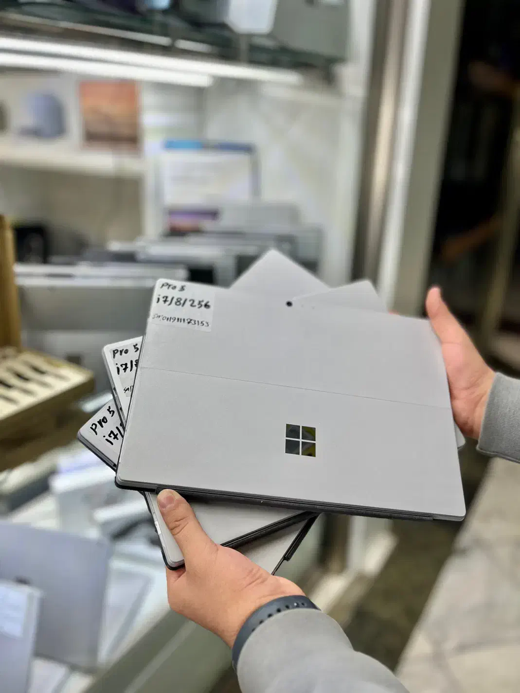 سرفیس پرو۵- Surface Pro5 i7/8/256- علیاپرداز|رایانه همراه|تبریز, |دیوار