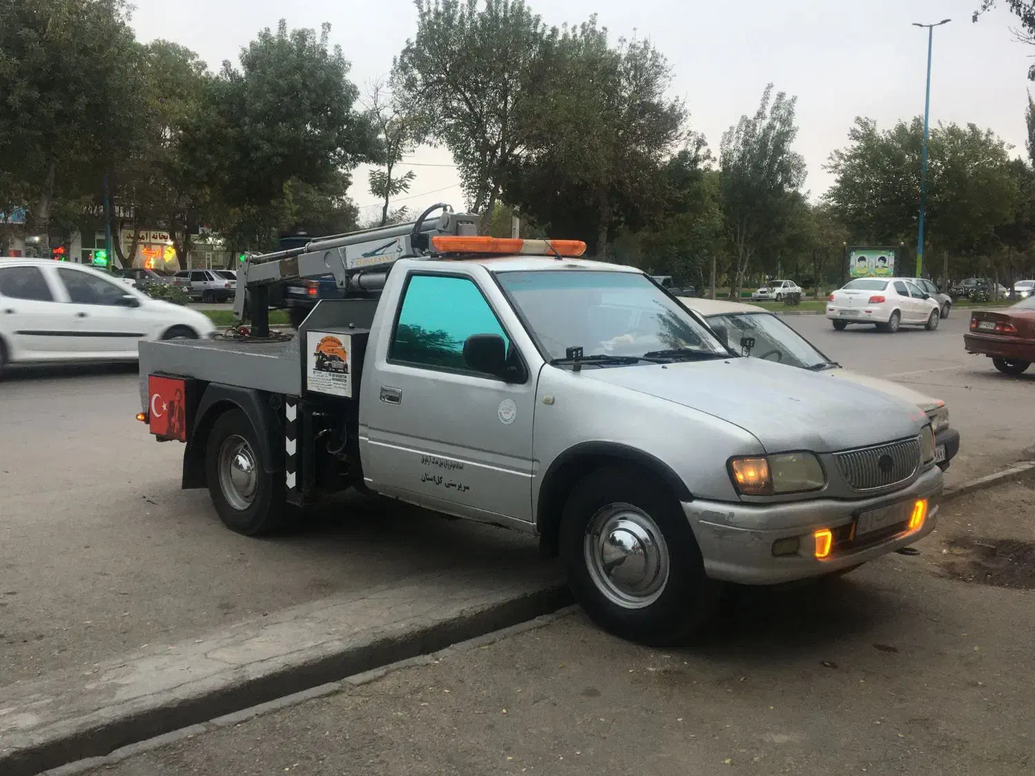 نیسان شوکا یدکش ، جرثقیل|خودرو سواری و وانت|اندیشه, اندیشه فاز ۳|دیوار