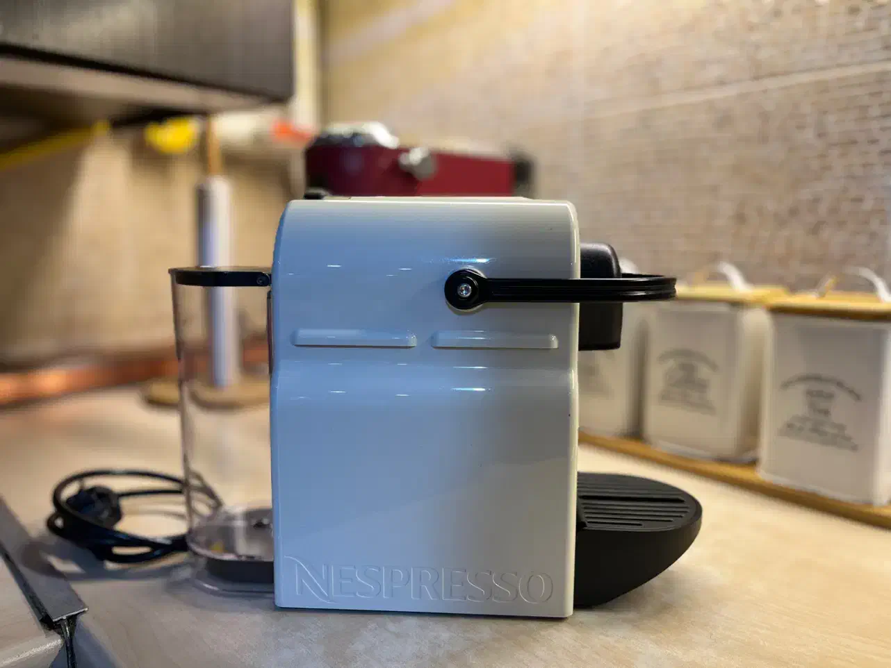 اسپرسو ساز کپسولی نسپرسو|سماور، چایساز، قهوهساز|رشت, گلسار|دیوار