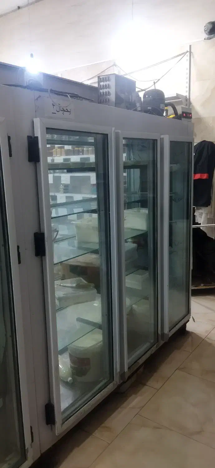 یخچال ویترینی دورو نما|فروشگاه و مغازه|کردکوی, |دیوار