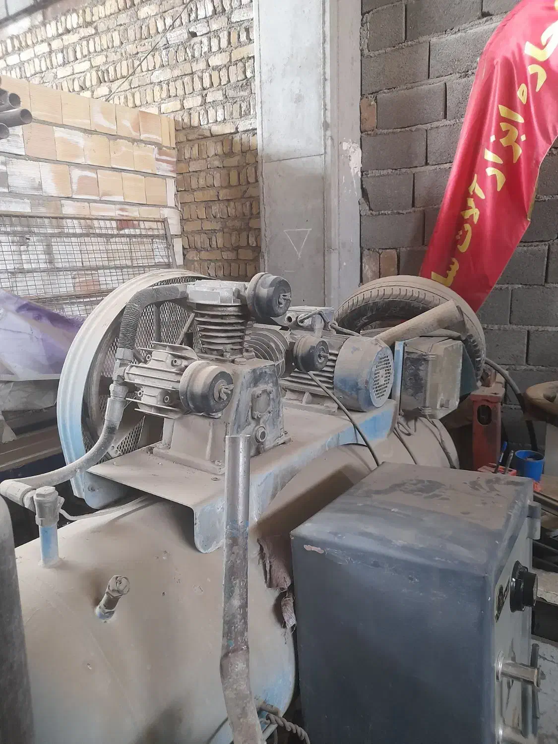 پمپ باد ۵۰۰ لیتری ایتالیایی|ماشین‌آلات صنعتی|هشتگرد, ینگی امام|دیوار