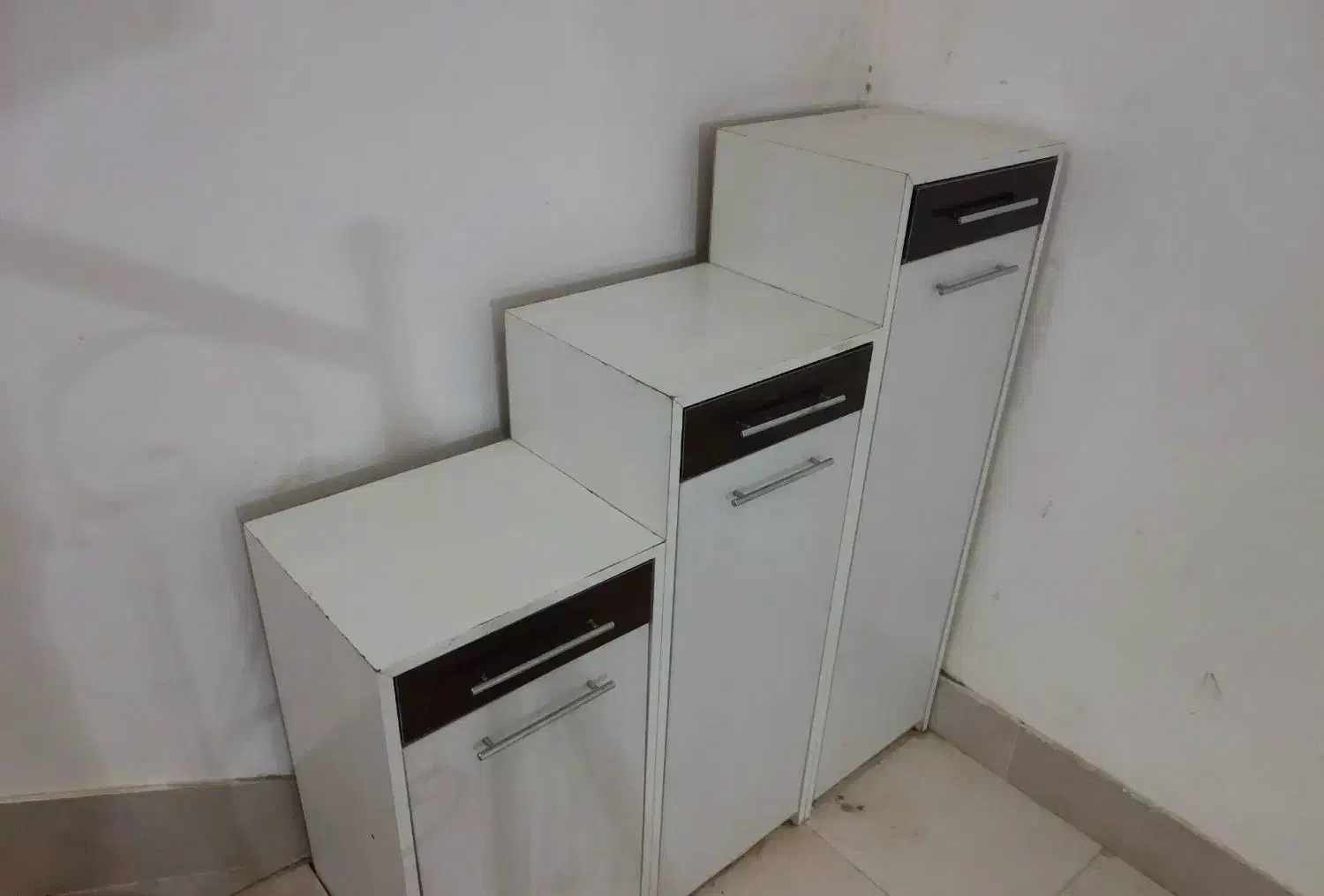 جاکفشی|جاکفشی، کمد، دراور|خواف, |دیوار