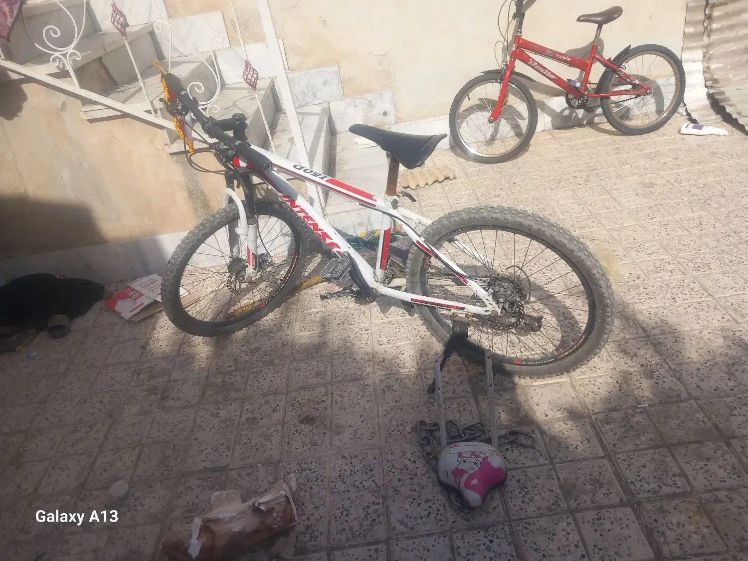 دوچرخه ۲۴ دنده ای|دوچرخه، اسکیت، اسکوتر|مشهد, شهرک امام سجاد|دیوار