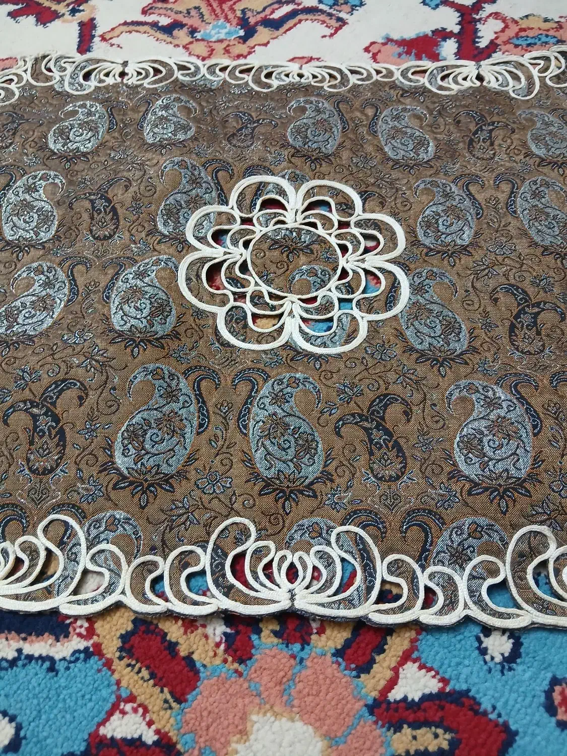 رومیزی ترمه طرح بوته جغه نونونو|پرده، رانر، رومیزی|تهران, سلسبیل شمالی|دیوار