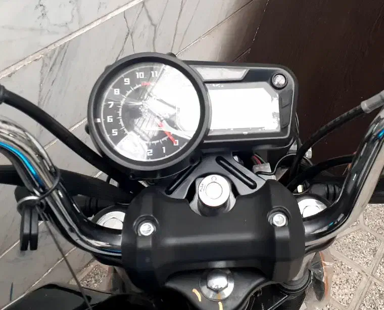 کی وی ۱۵۰ مدل ۱۴۰۴|موتورسیکلت|بروجرد, |دیوار