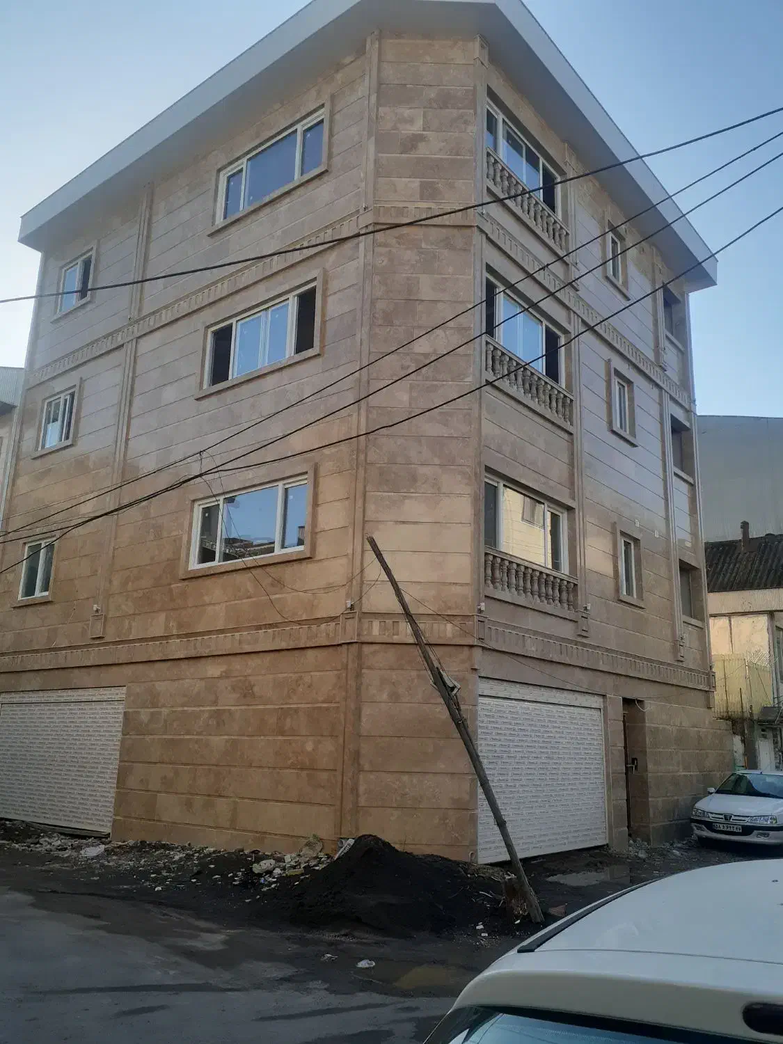 فروش ۳طبقه ۳واحد طبقه ۳نوساز ۱۰۵متری ضیابری۲|فروش آپارتمان|رشت, چمارسرا|دیوار