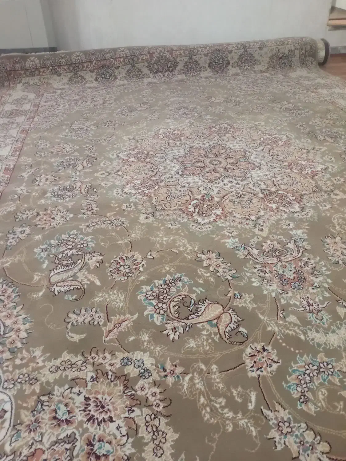 فرش در حد نو|فرش|محمدشهر, محمدشهر|دیوار