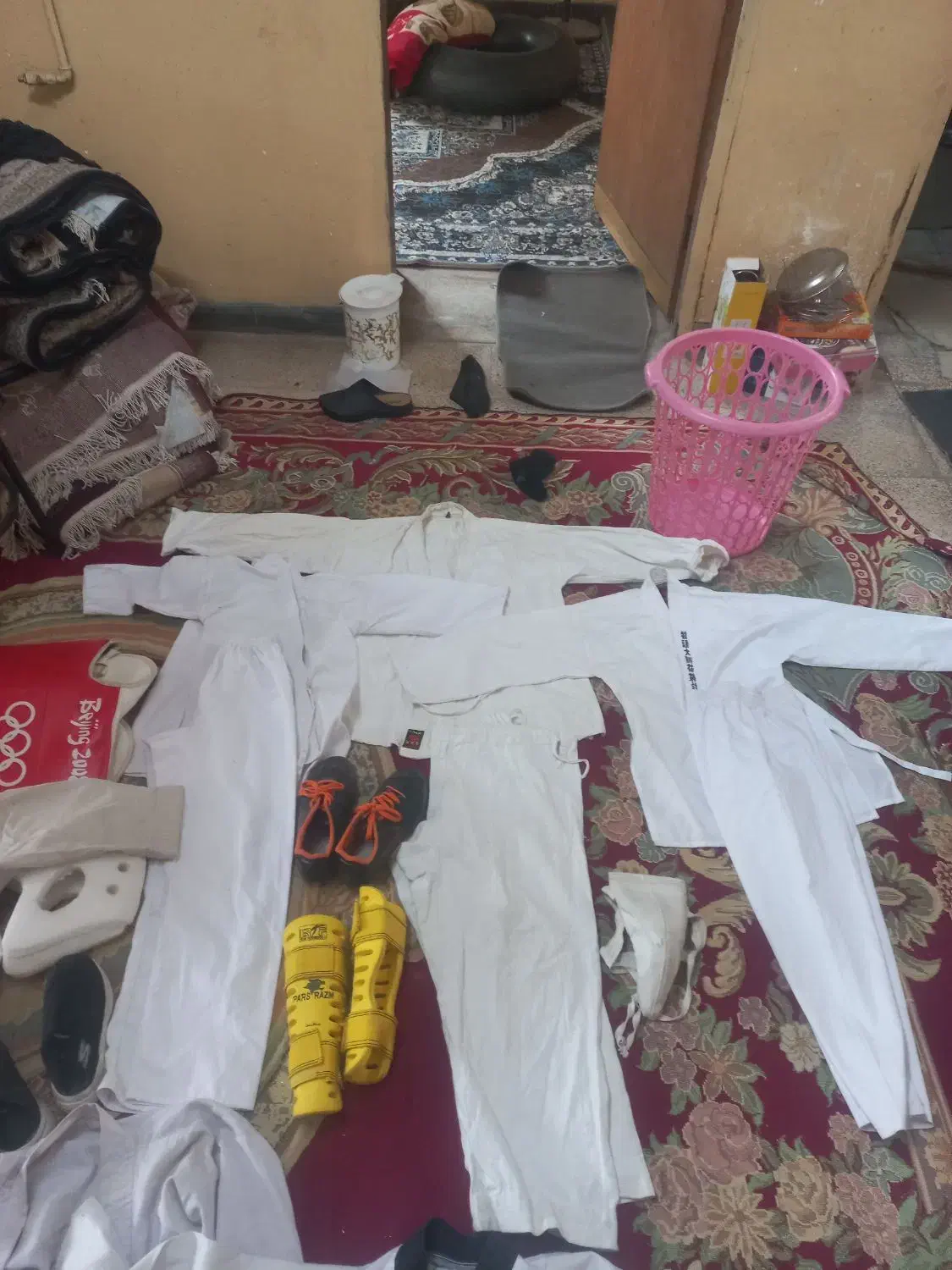 لباس کاراته یا تکواندو  درچنارشیجون|لباس|شیراز, بازار|دیوار