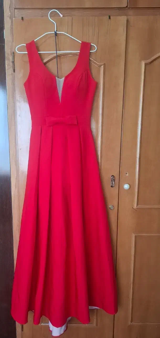 لباس مجلسی|لباس|داران, |دیوار