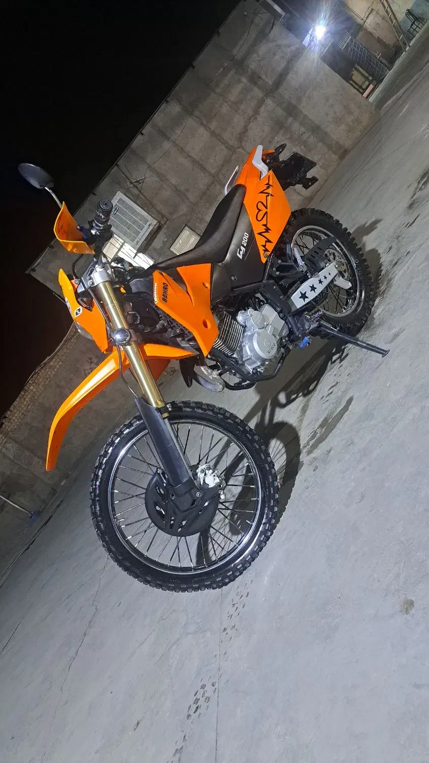 تریل بهرو مدل۱۴۰۰|موتورسیکلت|کاشان, فاز ۲ ناجی آباد|دیوار