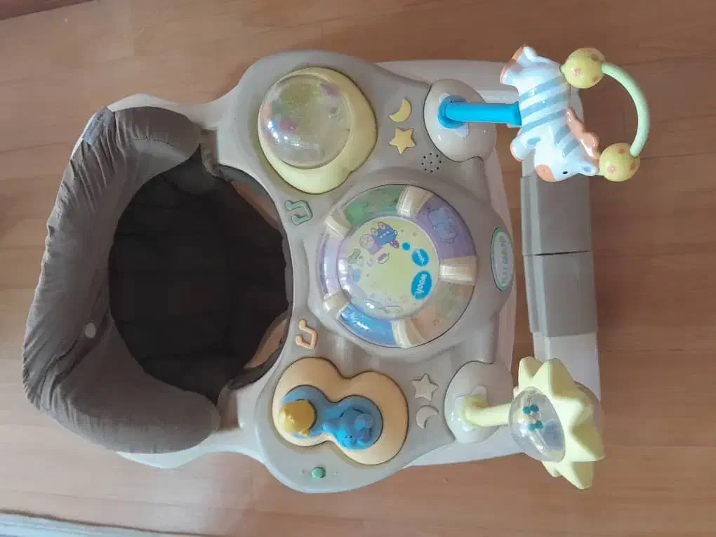 فروش کریرر .گهواره .آغوش.کالسکه .روروک|کالسکه و لوازم جانبی|آباده, |دیوار