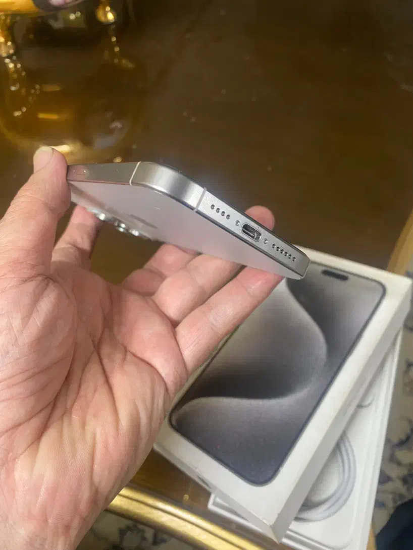 گوشی ایفون 15pro maxحافظه256zaaلاکاغذی|موبایل|اصفهان, باغ نگاره|دیوار