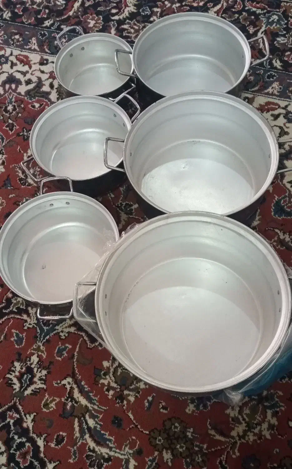 سرویس قابلمه 6 تایی روی کاملا نو|ظروف پخت‌وپز|آبدانان, |دیوار