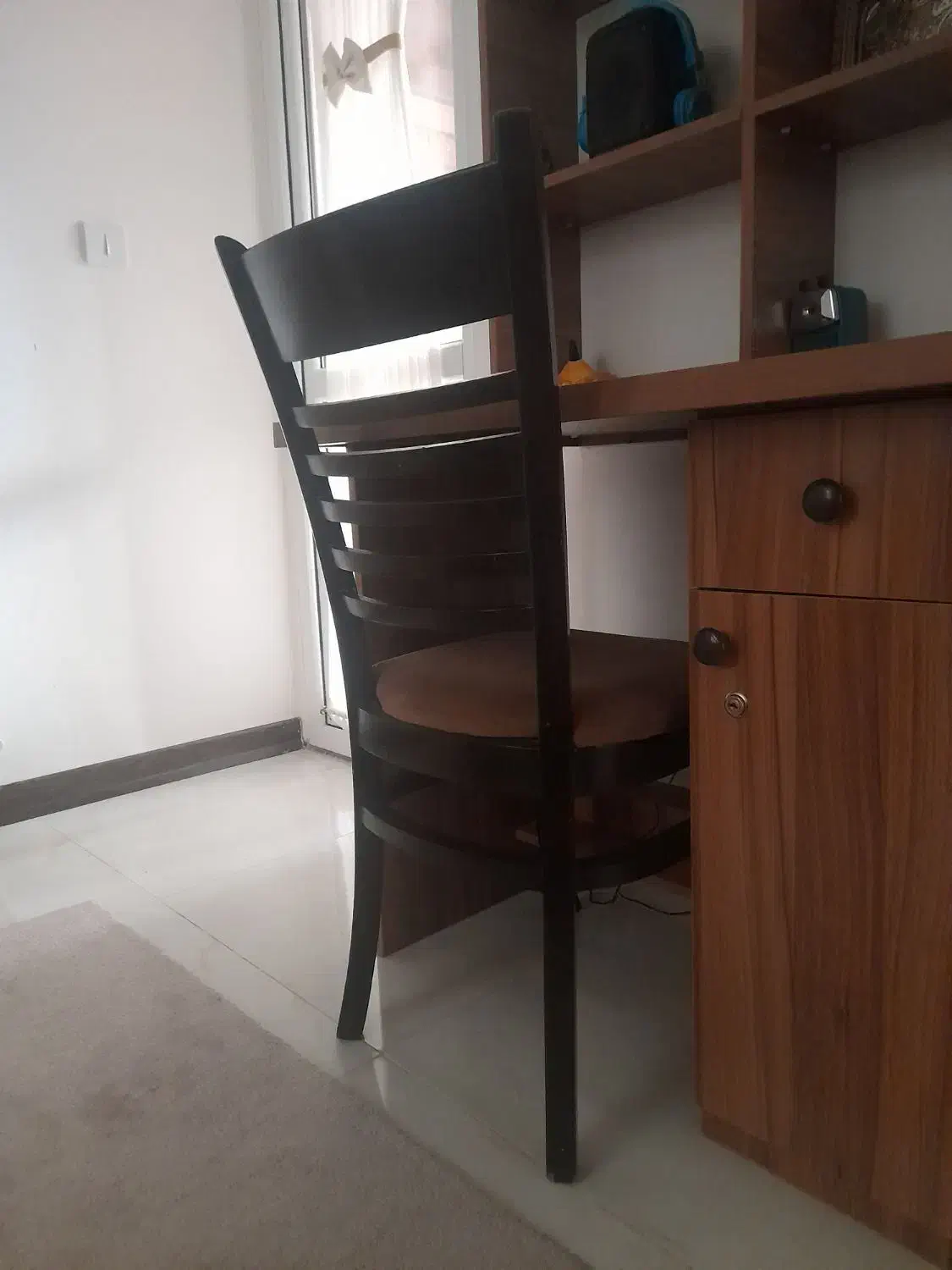 صندلی|میز و صندلی غذاخوری|سمنان, |دیوار