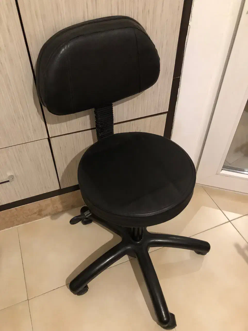 صندلی چرخ دار|صندلی و نیمکت|گنبد کاووس, |دیوار