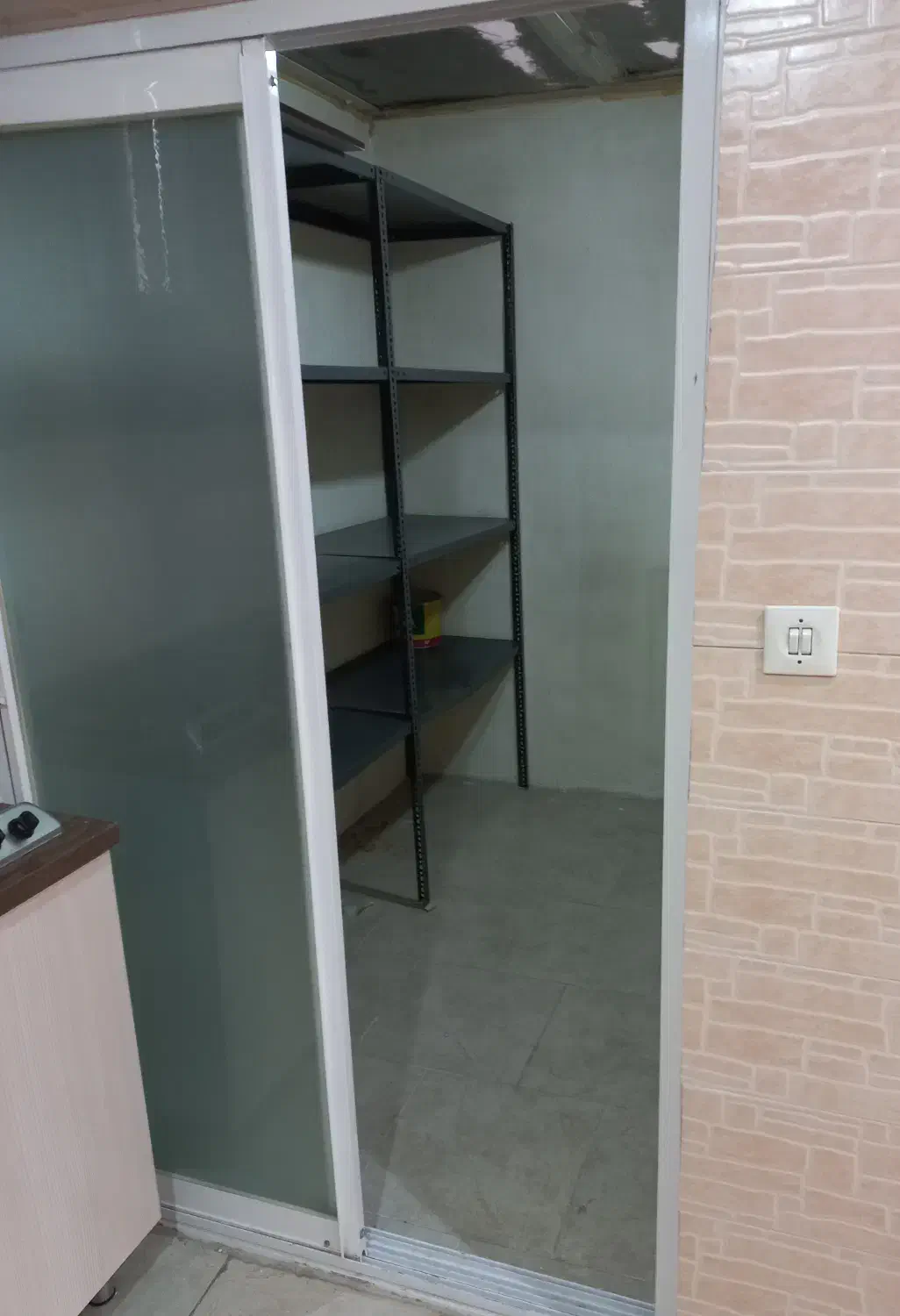 آپارتمان ۸۵ متر دو خواب نزدیک آیت‌الله کاشانی