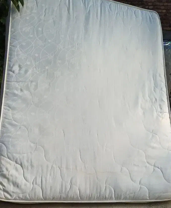 تخت دونفره همراه با تشک رویال|تخت و سرویس خواب|صحنه, |دیوار